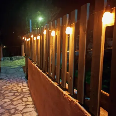 Eleni's Traditional House In Agrafi Apartment *