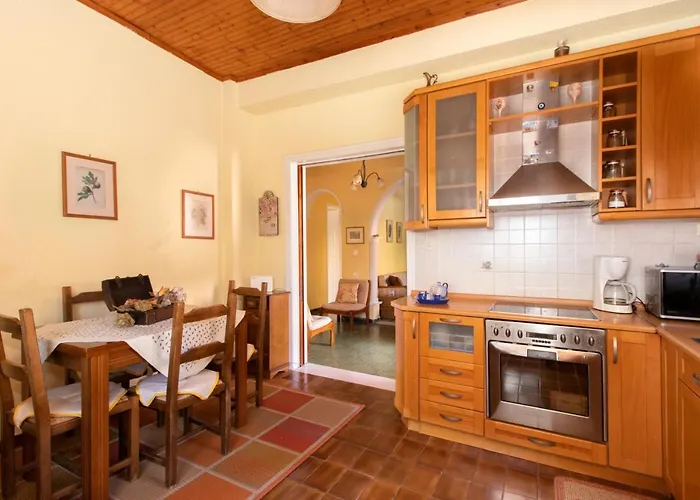 Casa Rondine Agrafoi